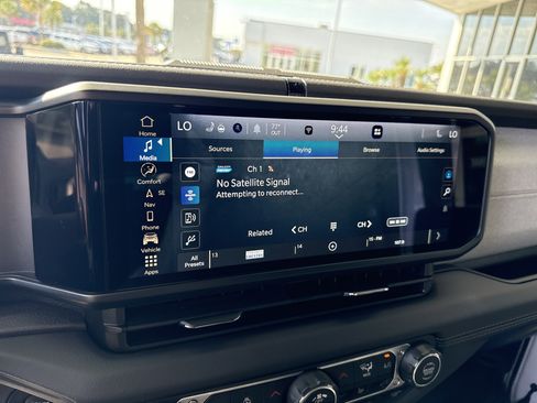 Used 2025 Jeep Wrangler Sahara w/ Safety Group image 22