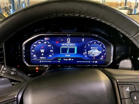 Used 2024 Chevrolet Silverado 1500 High Country w/ High Country Premium Package AWD/4WD image 24