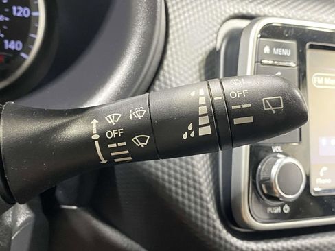 Used 2024 Nissan Kicks S image 24