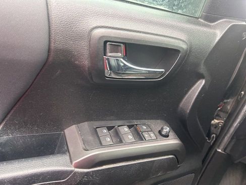 Used 2021 Toyota Tacoma TRD Pro image 12