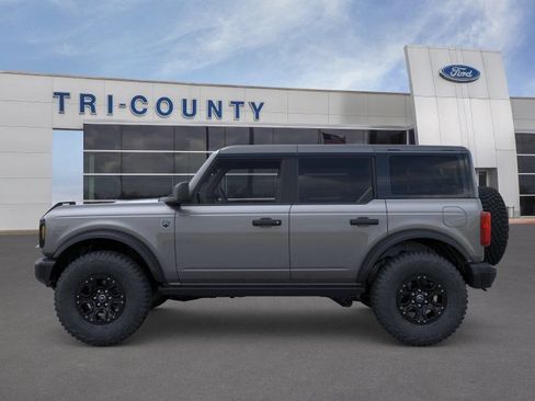 New 2026 Ford Bronco Big Bend w/ Black Diamond Package AWD/4WD image 3