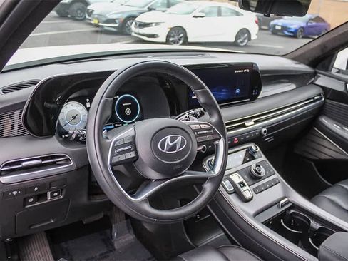 Used 2023 Hyundai Palisade Calligraphy image 22
