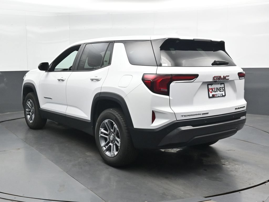 Used 2025 GMC Terrain Elevation AWD/4WD image 11