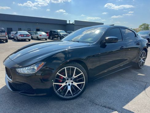 Used 2017 Maserati Ghibli S image 3