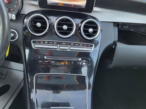 Used 2016 Mercedes-Benz C 300 4MATIC Sedan image 27