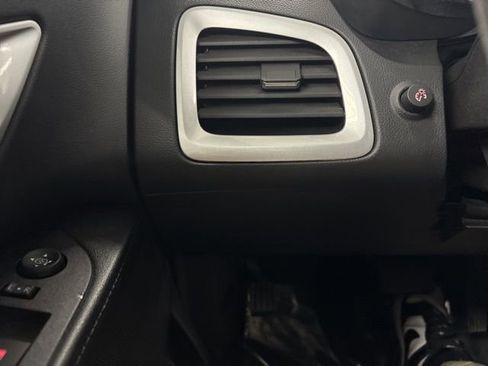 Used 2017 GMC Terrain SLE image 30