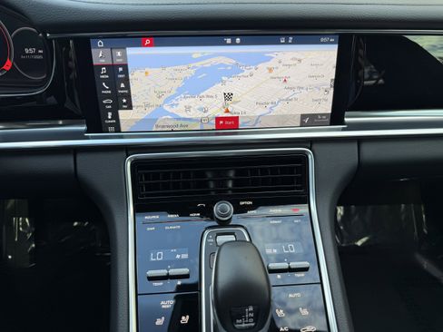 Certified 2020 Porsche Panamera 4 image 30