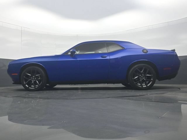 Used 2021 Dodge Challenger SXT w/ Driver Convenience Group RWD image 28