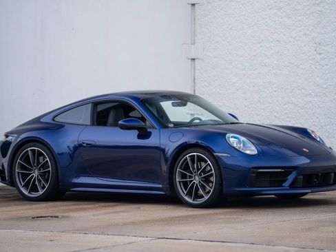 Used 2020 Porsche 911 Carrera 4S image 2