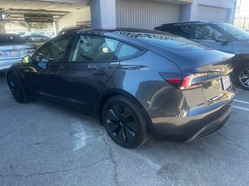 Used 2025 Tesla Model 3 RWD image 3