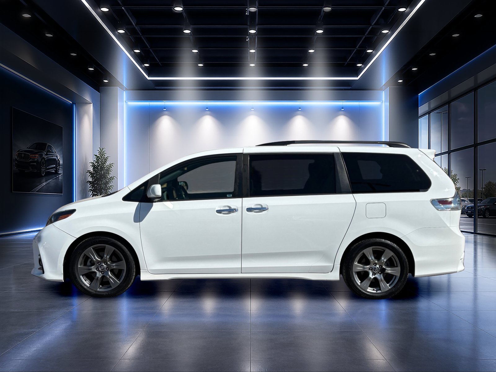 Used 2020 Toyota Sienna SE w/ Carpet Mat Package FWD image 7