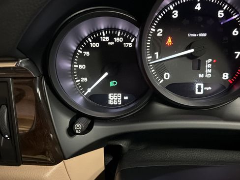 Certified 2026 Porsche Macan AWD/4WD image 19