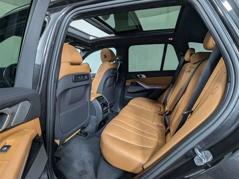 Used 2019 BMW X5 xDrive40i w/ Premium Package 2 image 23