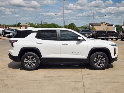 New 2026 Chevrolet Equinox LT image 7