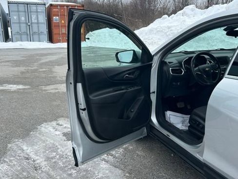 Certified 2019 Chevrolet Equinox LT image 17