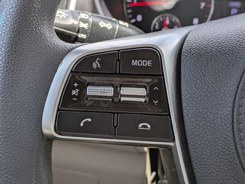 Certified 2020 Kia Sorento LX FWD image 18