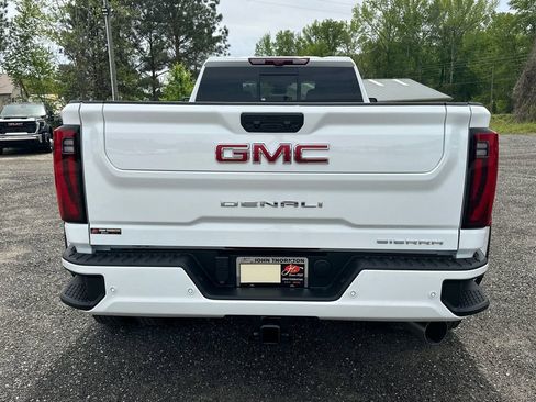 New 2026 GMC Sierra 3500 Denali w/ Denali Reserve Package AWD/4WD image 7