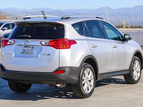 Used 2013 Toyota RAV4 Limited image 5