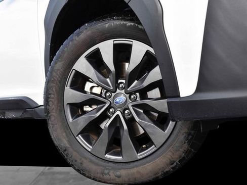 Used 2025 Subaru Outback Onyx Edition image 3