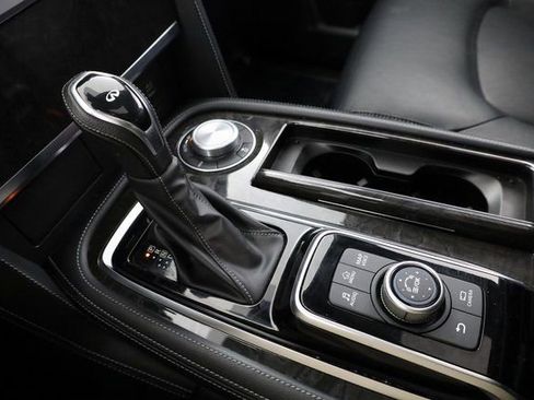 Used 2024 INFINITI QX80 Luxe image 23