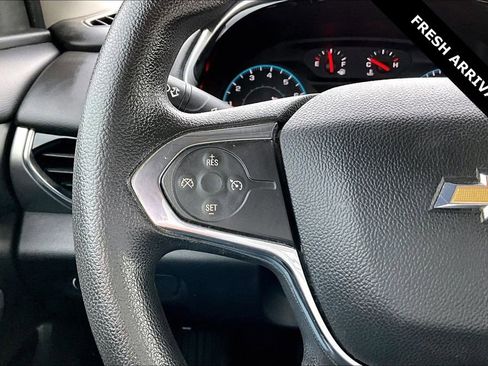 Used 2018 Chevrolet Traverse LS image 11