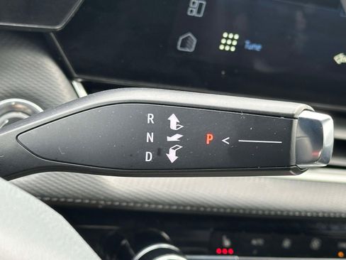 Certified 2025 Chevrolet Equinox LT w/ Convenience Package II image 21