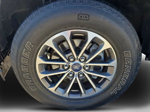Used 2020 Ford F150 Platinum AWD/4WD image 9