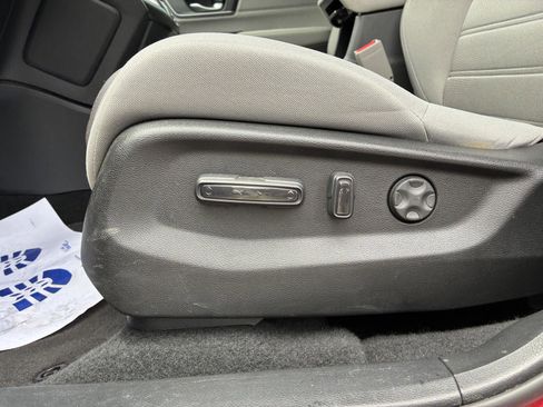 Used 2021 Honda CR-V EX image 7