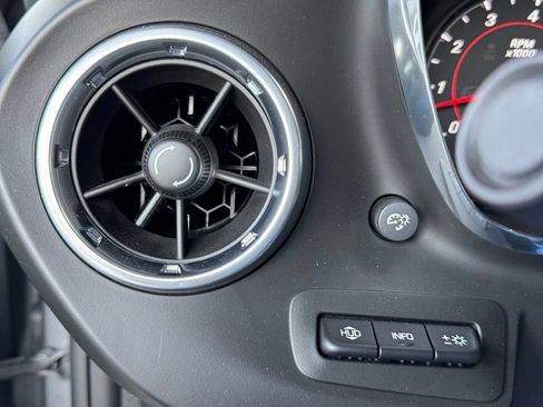 Used 2019 Chevrolet Camaro SS RWD image 30