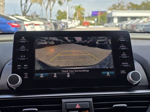 Used 2018 Honda Accord EX image 21