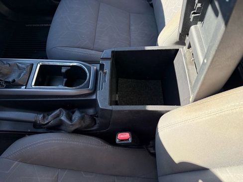 Used 2019 Toyota Tacoma TRD Off-Road image 26