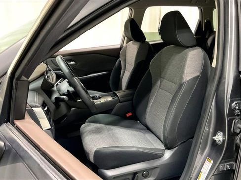 Used 2023 Nissan Rogue SV FWD image 25