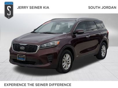 Used 2019 Kia Sorento LX w/ LX Convenience Package