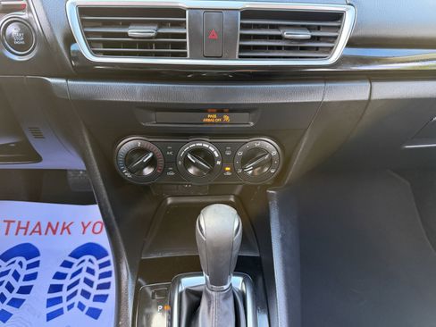 Used 2015 MAZDA MAZDA3 i Sport image 27