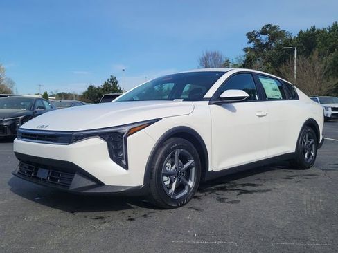 New 2026 Kia K4 FWD image 31