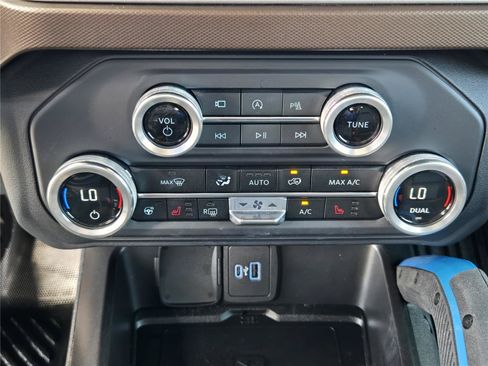 Certified 2023 Ford Bronco Outer Banks AWD/4WD image 18