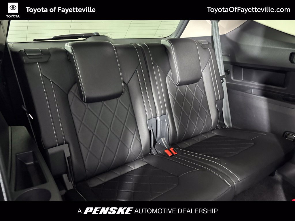 Used 2025 Volkswagen Atlas SEL Premium R-Line AWD/4WD image 11