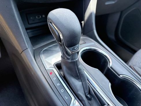 Used 2023 Chevrolet Equinox LT FWD image 21
