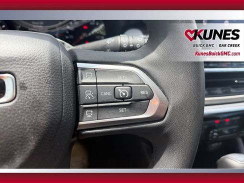 Used 2025 Jeep Compass Limited AWD/4WD image 18