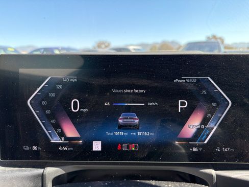 Used 2024 BMW i4 eDrive35 w/ Premium Package RWD image 7