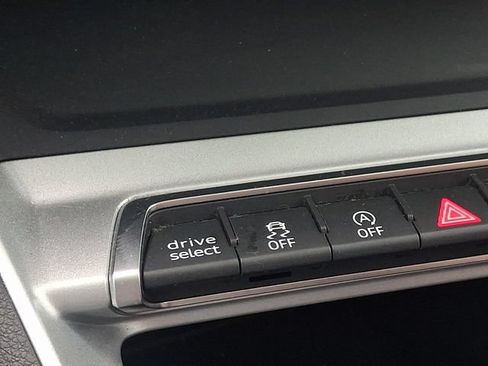 Used 2025 Audi Q3 2.0T Premium AWD/4WD image 24
