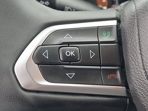 Used 2023 Jeep Compass Latitude AWD/4WD image 21