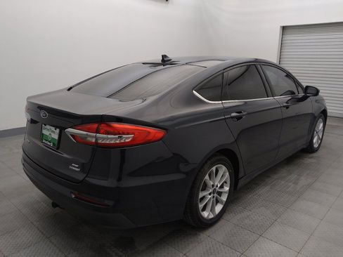 Used 2020 Ford Fusion SE image 9