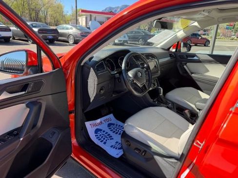 Used 2018 Volkswagen Tiguan SEL image 36
