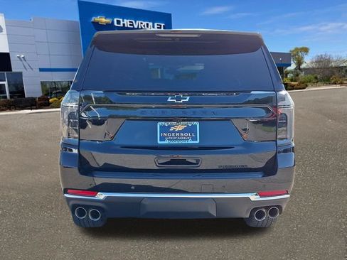Used 2025 Chevrolet Suburban Premier AWD/4WD image 25