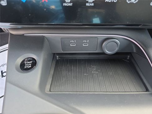 New 2026 Nissan Sentra SV w/ SV Convenience Package FWD image 17