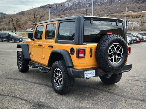 Used 2021 Jeep Wrangler Unlimited Sport image 4