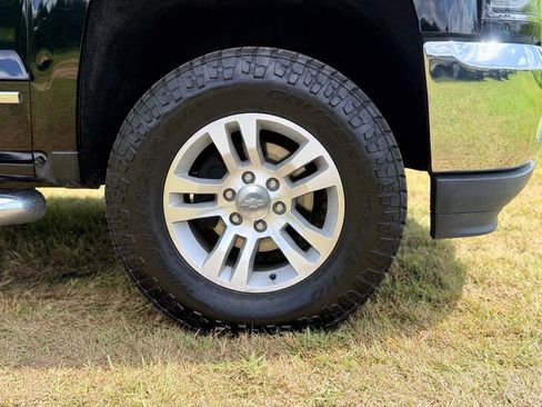 Used 2017 Chevrolet Silverado 1500 LTZ w/ LTZ Plus Package AWD/4WD image 11
