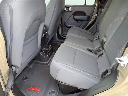 New 2026 Jeep Gladiator Sport image 10