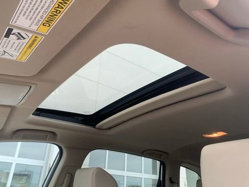 Used 2017 Honda CR-V EX-L image 9
